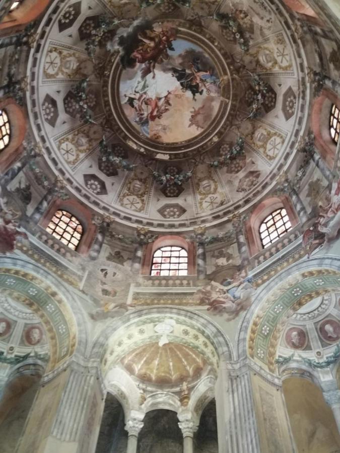 Corte Cavour. Una Mansarda Nel Cuore Della Citta Ravenna Exteriér fotografie