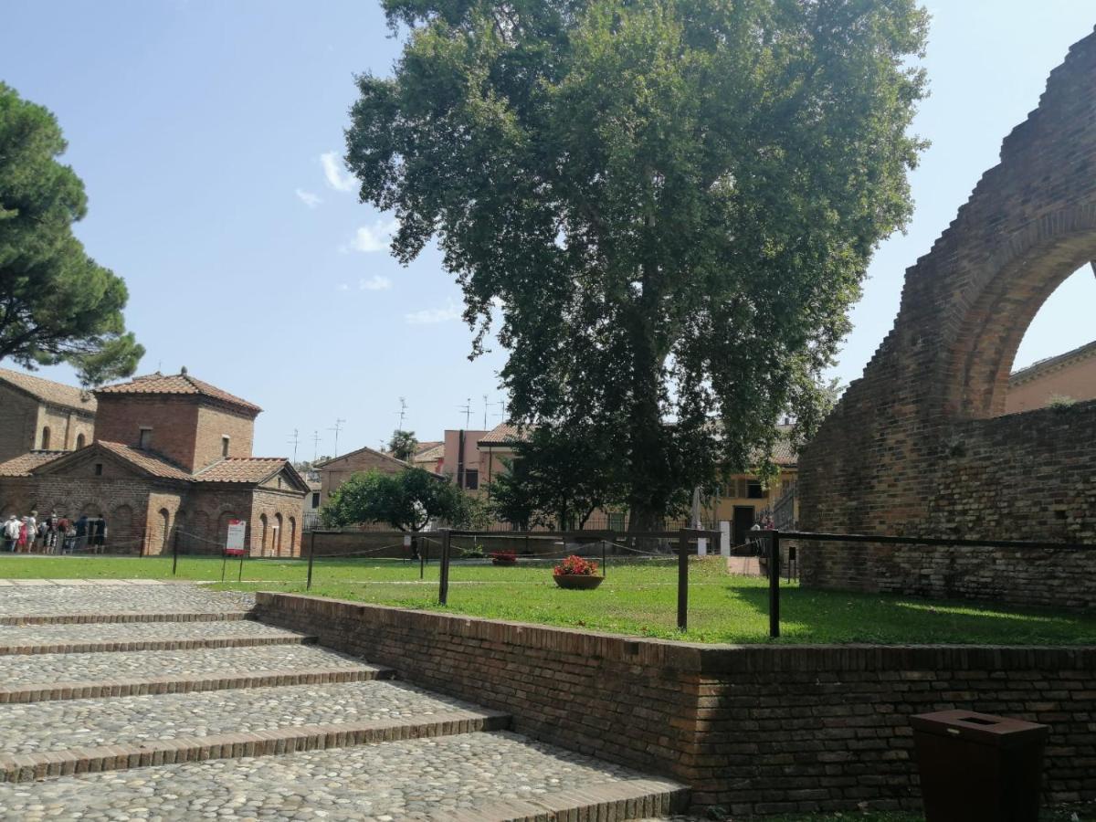 Corte Cavour. Una Mansarda Nel Cuore Della Citta Ravenna Exteriér fotografie